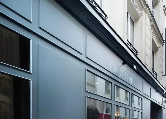 安亭歌剧院​​酒店 3* 巴黎