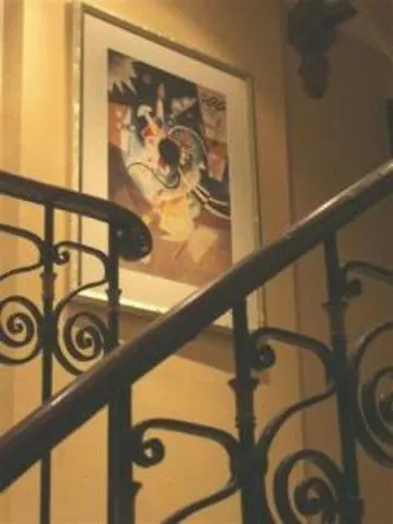 安亭歌剧院​​酒店 3*