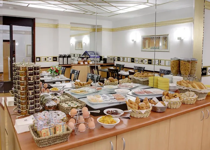 安亭歌剧院​​酒店 3*